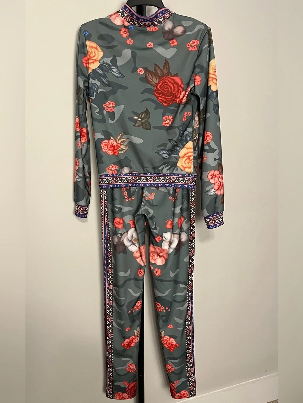 Camo Floral Boho Two-Piece Set Fitted Tracksuit Green Small - Picture 6 of 7